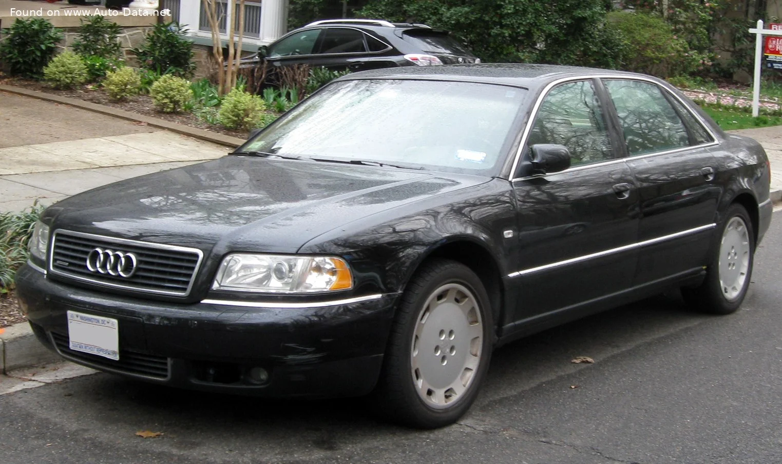 Audi A8 4.2 V8 40V (310 Hp) quattro tiptronic1999 - 2002 - 1