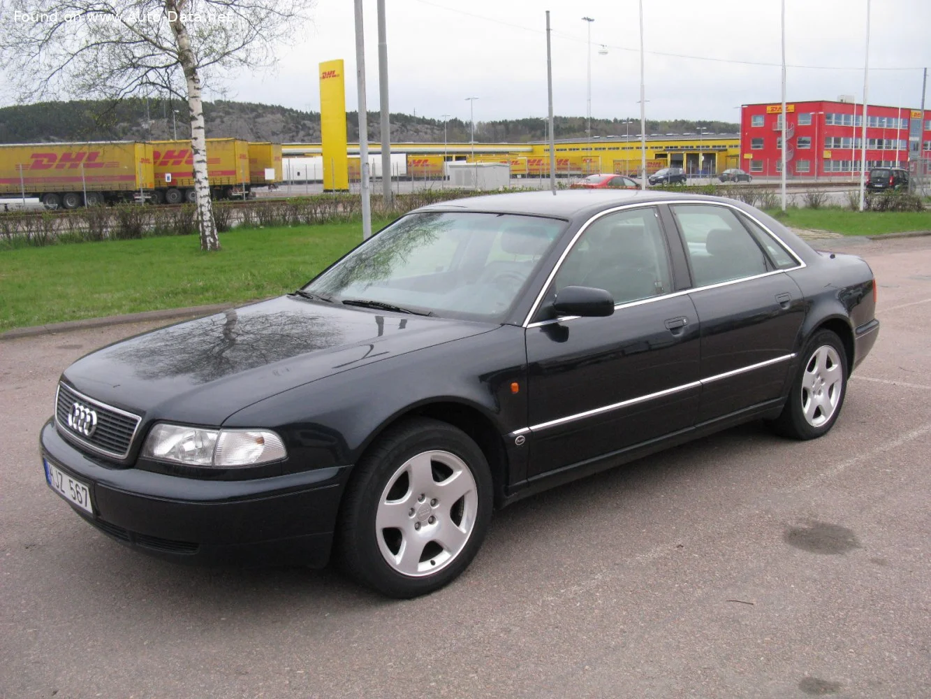 Audi A8 2.5 TDI V6 (150 Hp)1997 - 1998 thumbnail 2