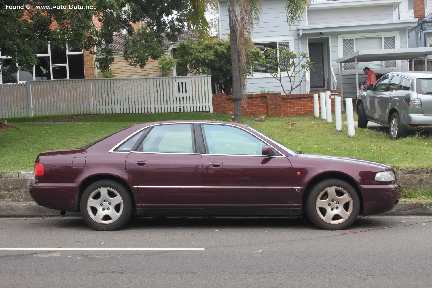 Audi A8 2.5 TDI V6 (150 Hp)1997 - 1998 thumbnail 5