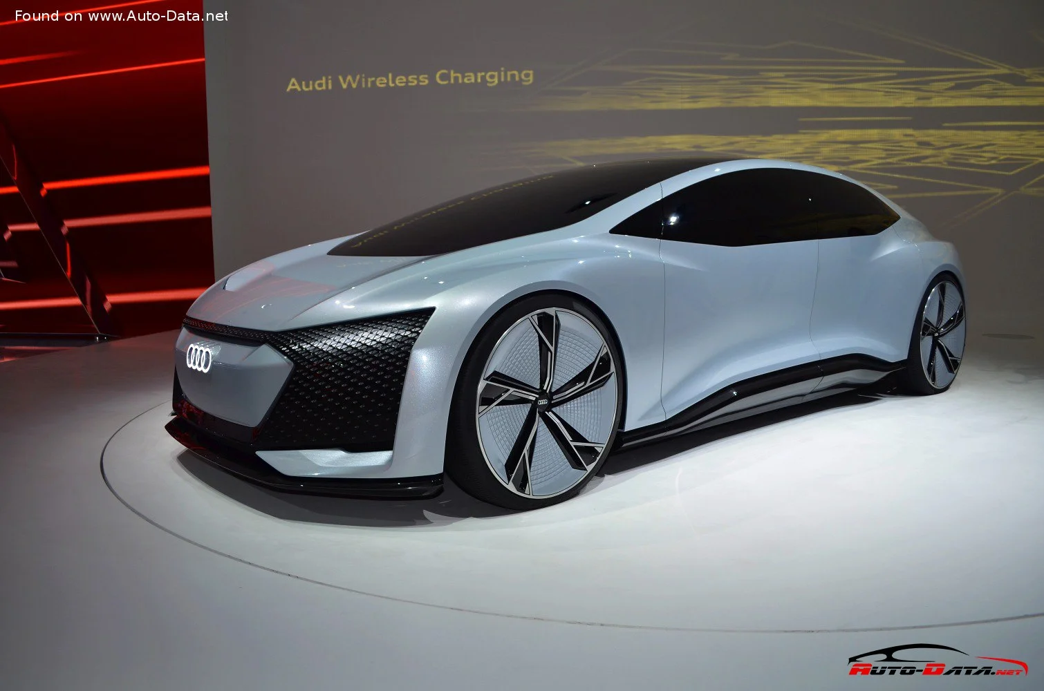 Audi Aicon Audi Aicon Concept thumbnail 2