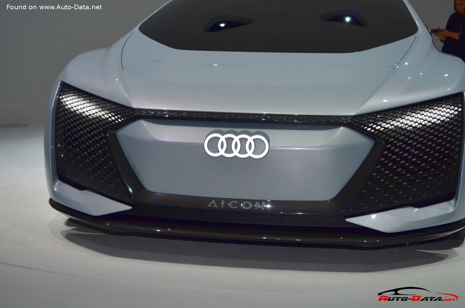 Audi Aicon Audi Aicon Concept thumbnail 4