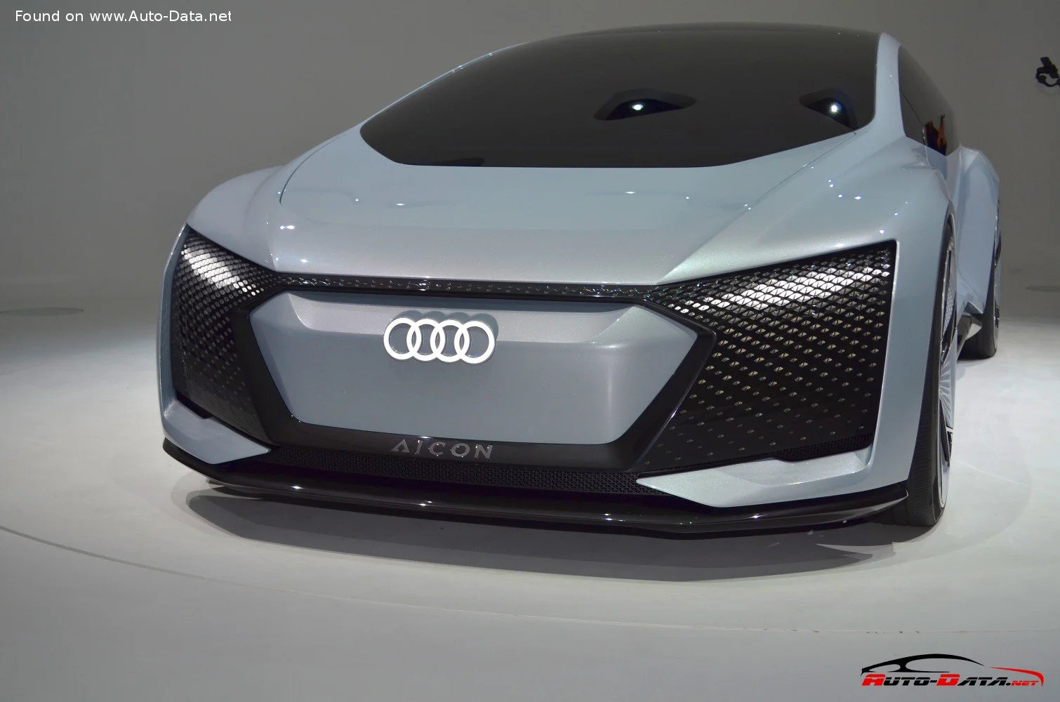 Audi Aicon Audi Aicon Concept thumbnail 6