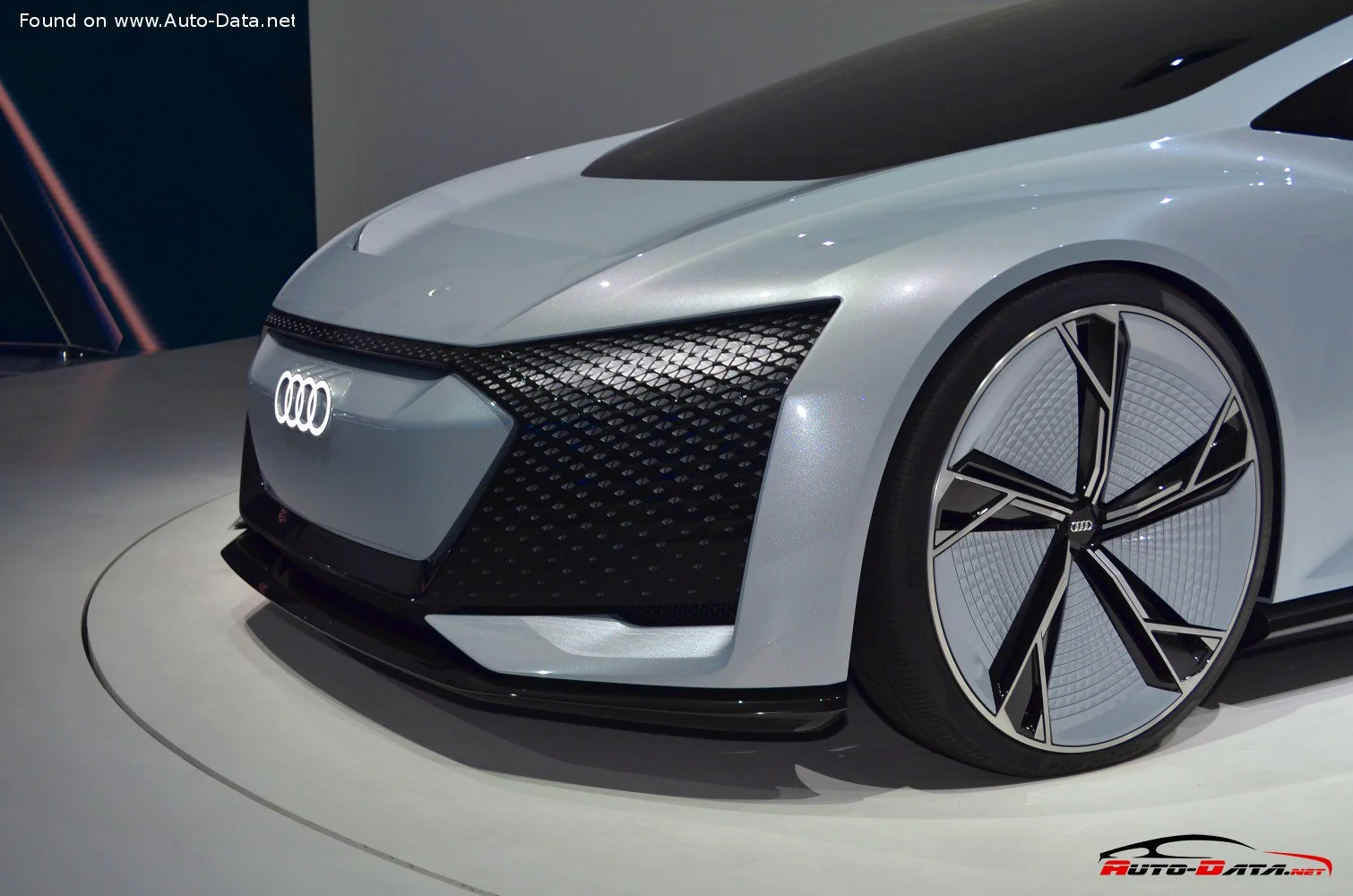 Audi Aicon Audi Aicon Concept thumbnail 7