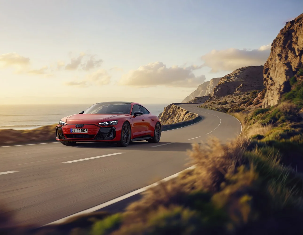 Audi e-tron GT 105 kWh (585 Hp) quattro2025 - - 1