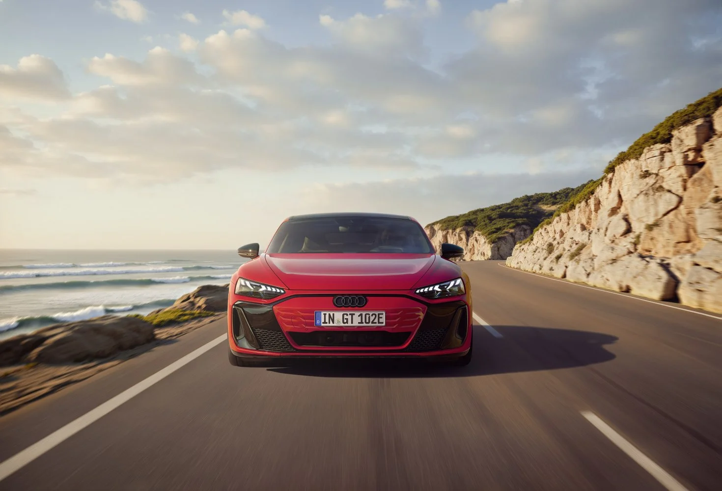 Audi e-tron GT 105 kWh (585 Hp) quattro2025 - thumbnail 3