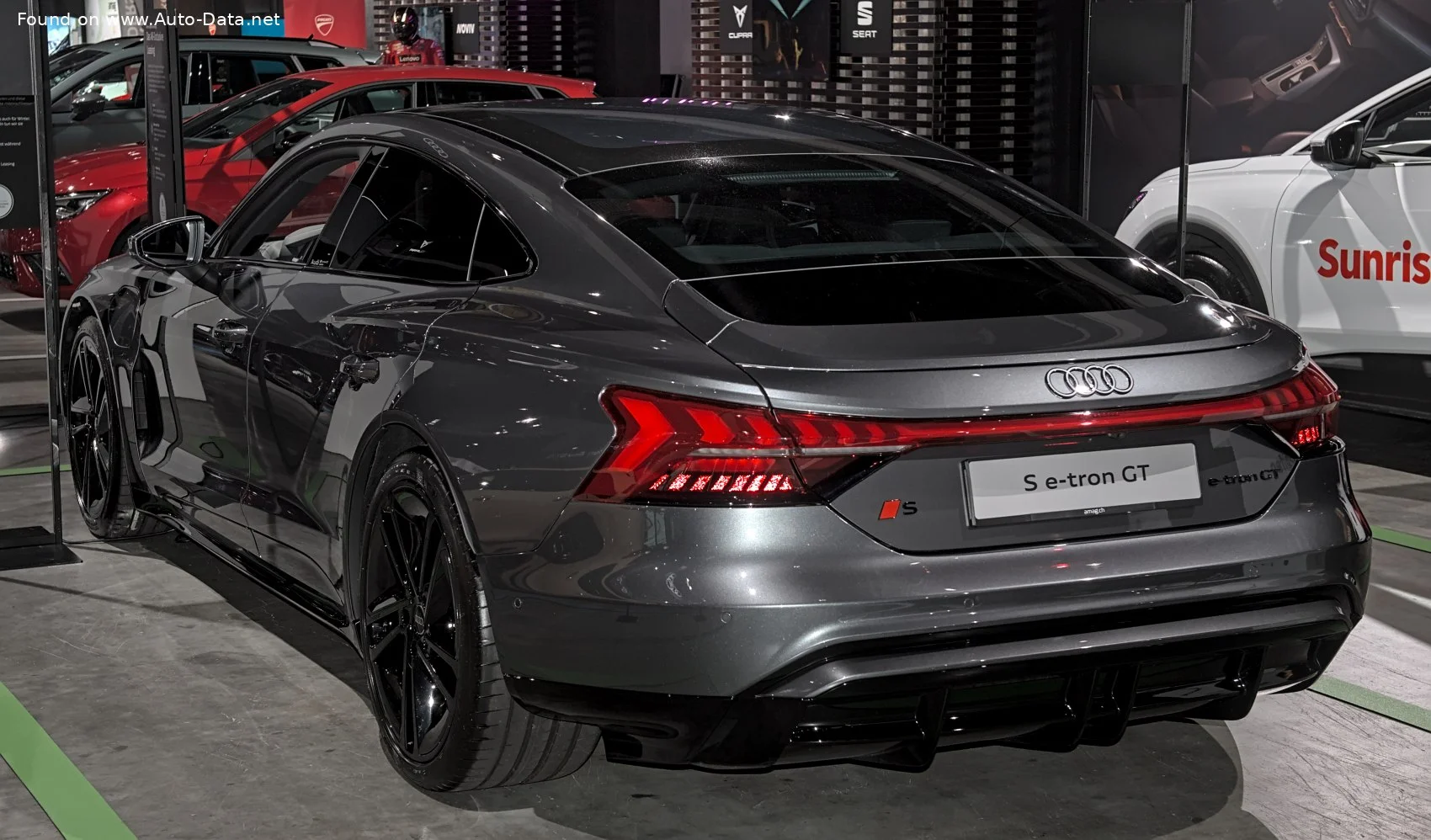 Audi e-tron GT 105 kWh (585 Hp) quattro2025 - thumbnail 8