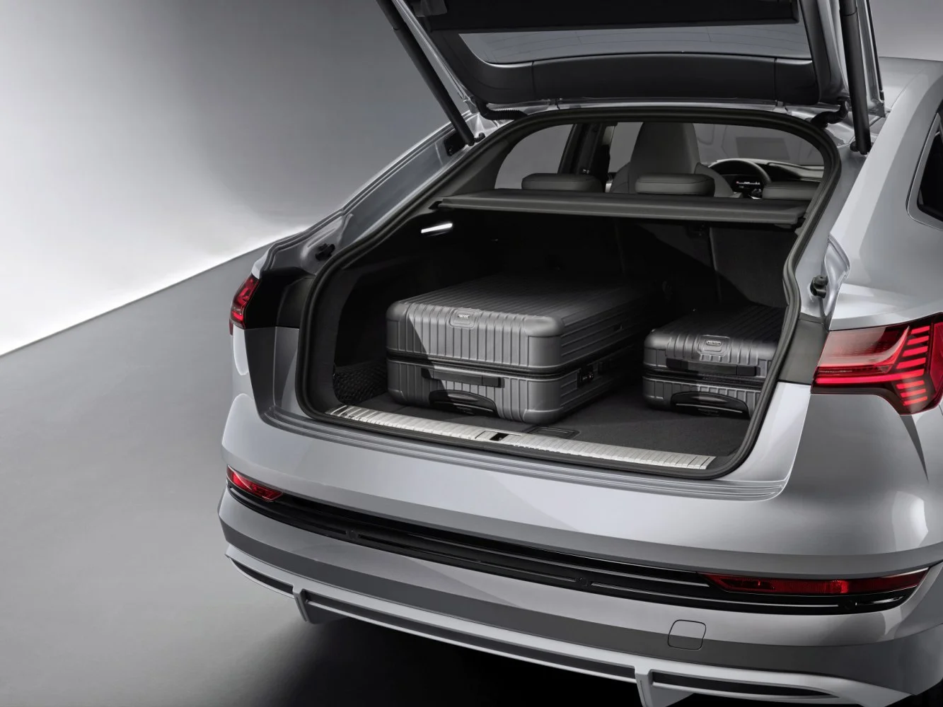 Audi e-tron 50 71 kWh (313 Hp) quattro2020 - 2022 thumbnail 13