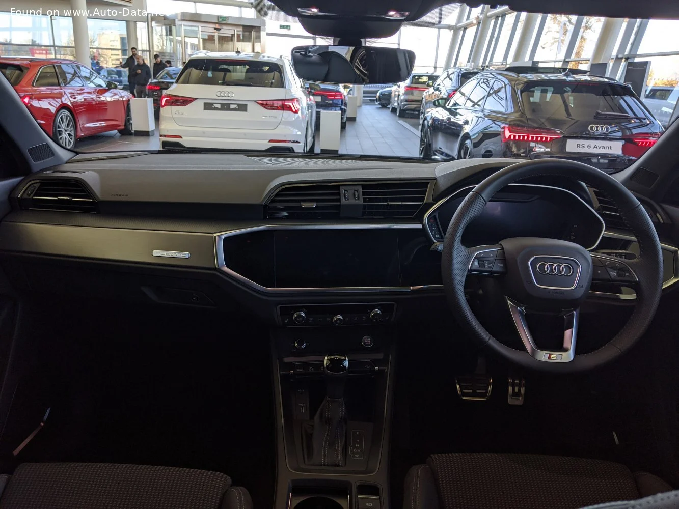 Audi Q3 35 TDI (150 Hp)2020 - 2024 thumbnail 3