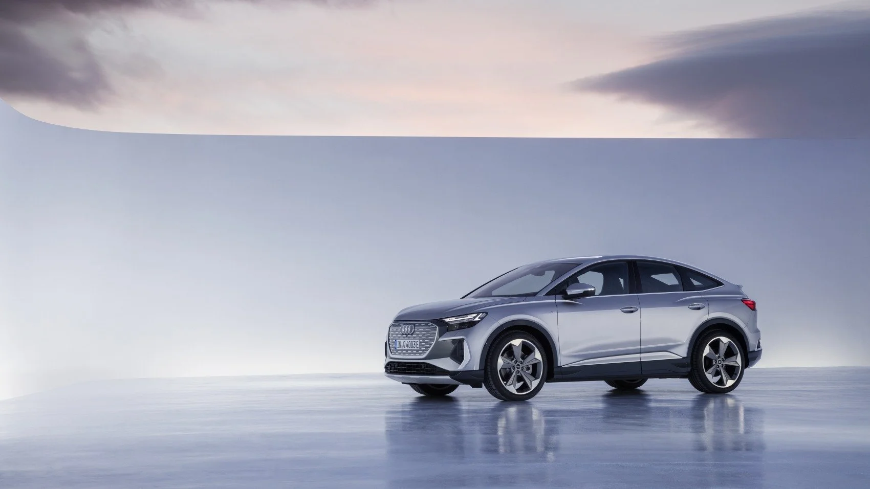 Audi Q4 e-tron 35 55 kWh (170 Hp)2021 - 2022 thumbnail 5
