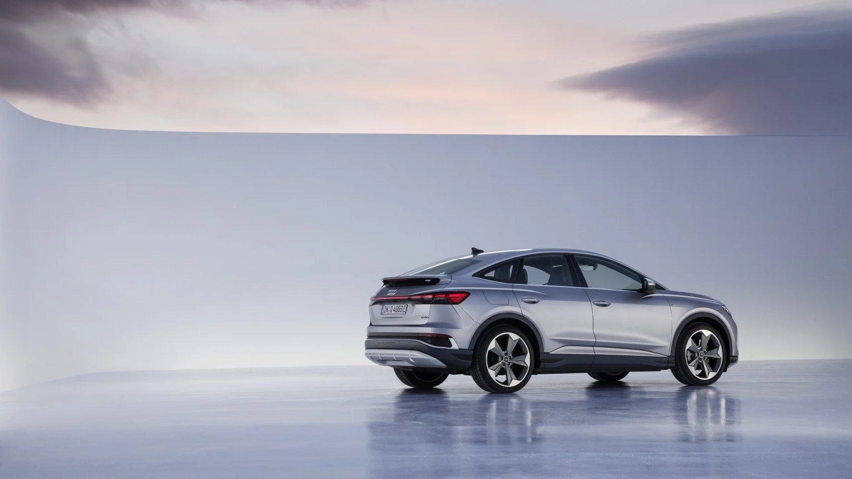 Audi Q4 e-tron 35 55 kWh (170 Hp)2021 - 2022 thumbnail 6