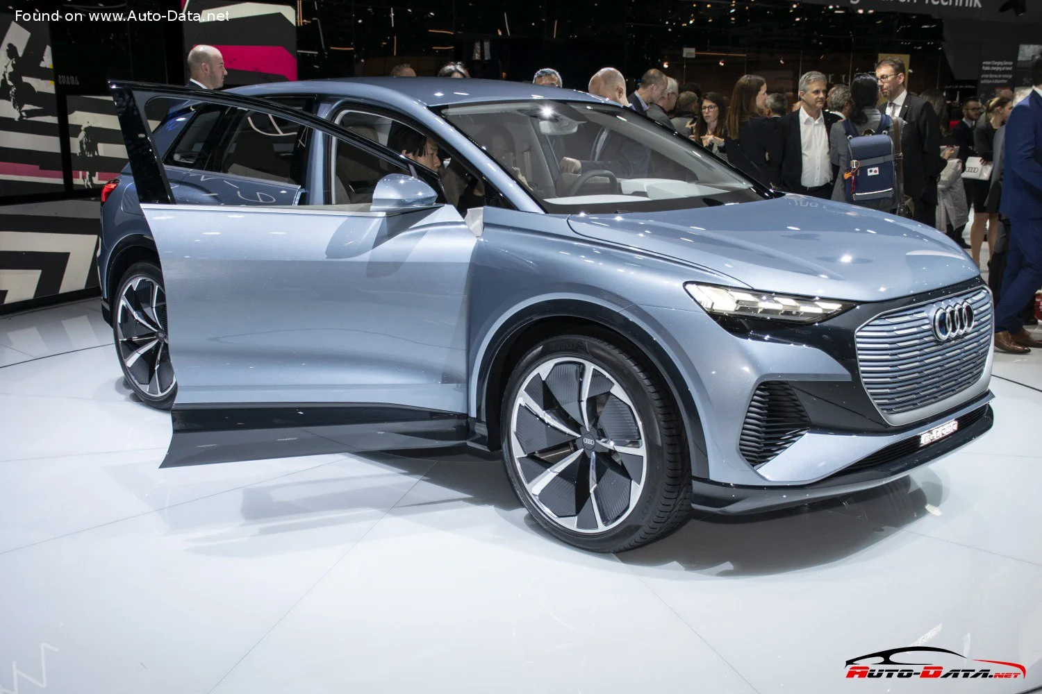 Audi Q4 e-tron 82 kWh (306 Hp) Quattro2019 - 2021 thumbnail 8