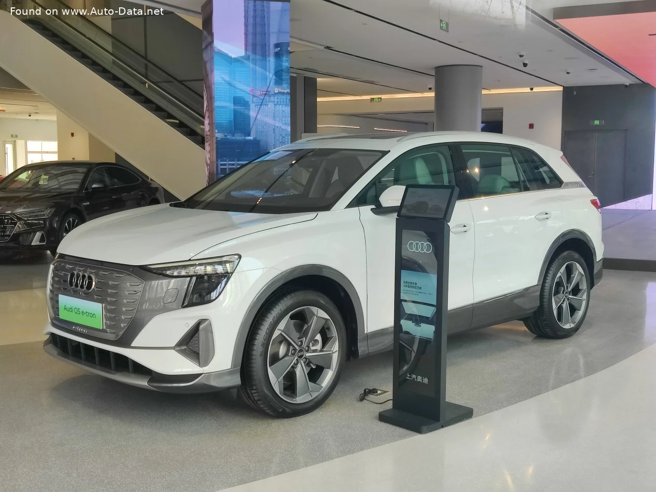 Audi Q5 e-tron 40 83.4 kWh (204 Hp)2022 - thumbnail 15
