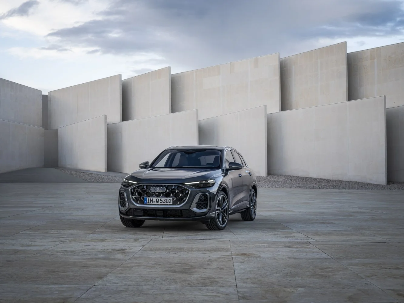 Audi Q5 2.0 TDI (204 Hp) Mild Hybrid plus quattro ultra S tronic2024 - - 1