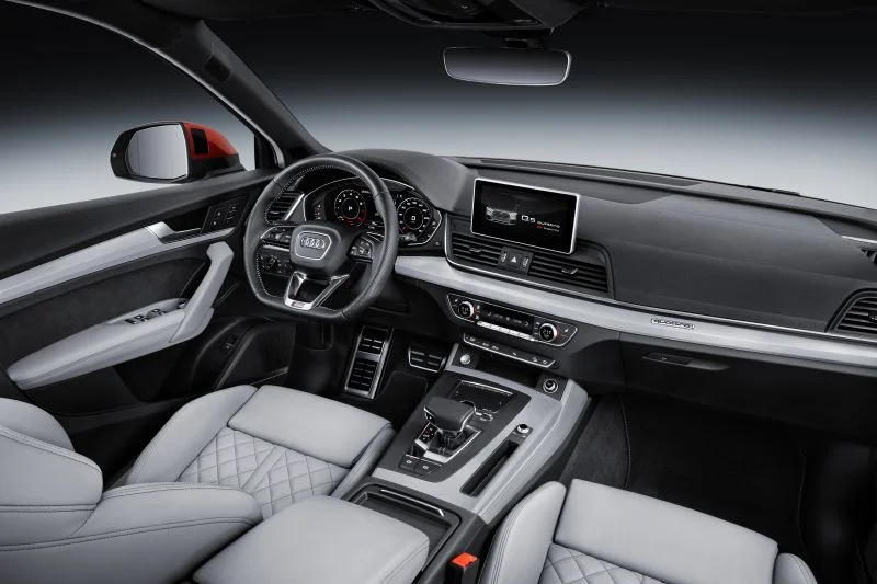 Audi Q5 2.0 TDI (150 Hp)2016 - 2018 thumbnail 12