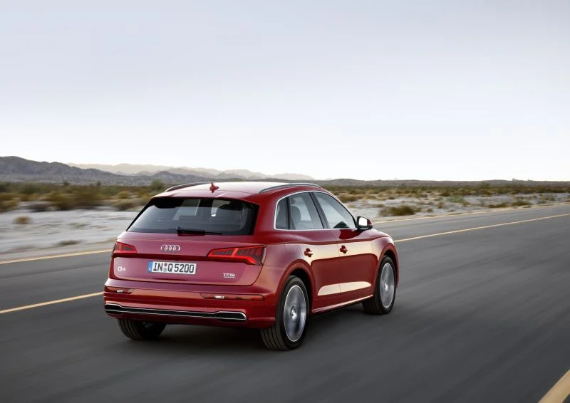 Audi Q5 2.0 TDI (150 Hp)2016 - 2018 thumbnail 7