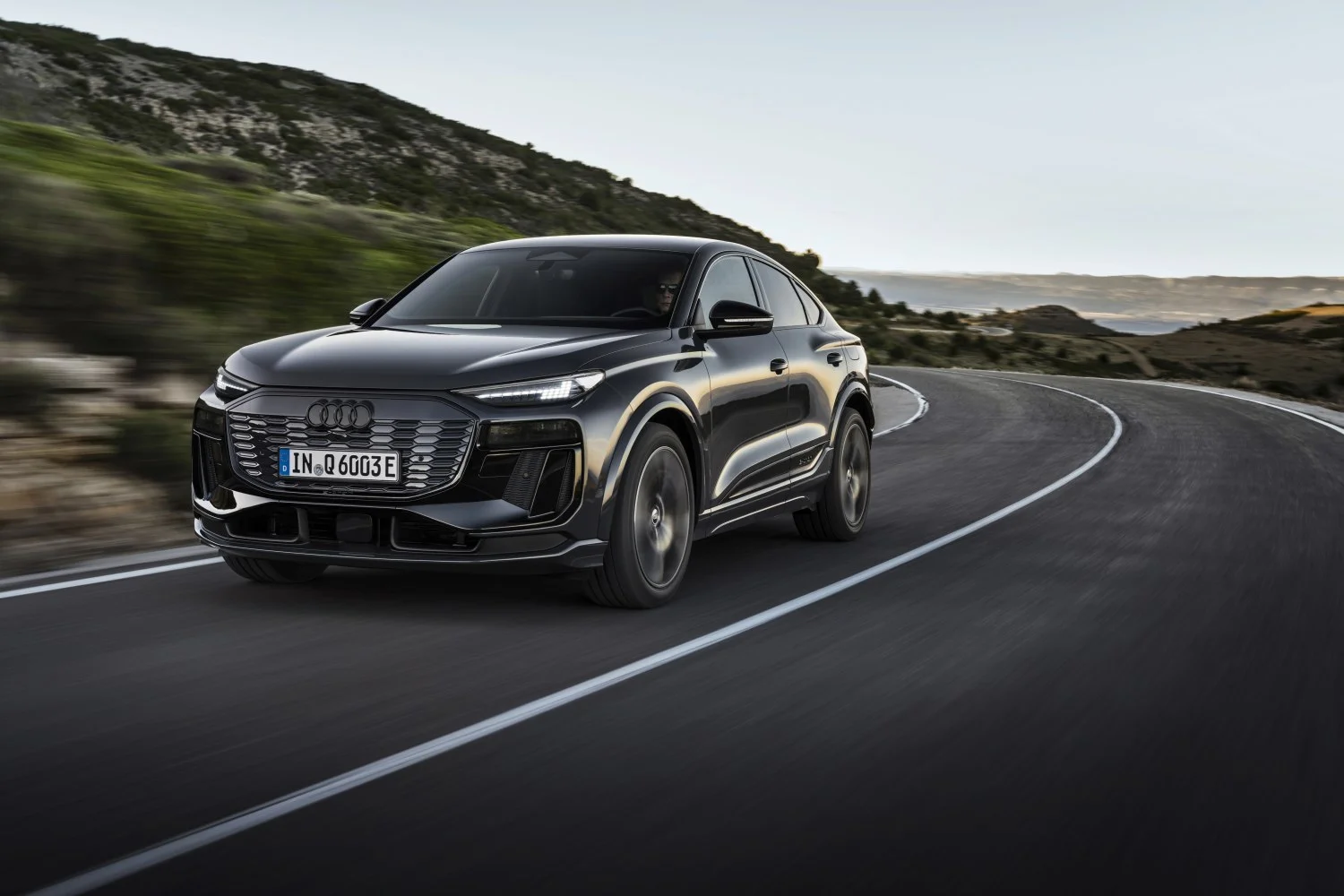 Audi Q6 e-tron 100 kWh (388 Hp) quattro2024 - thumbnail 12