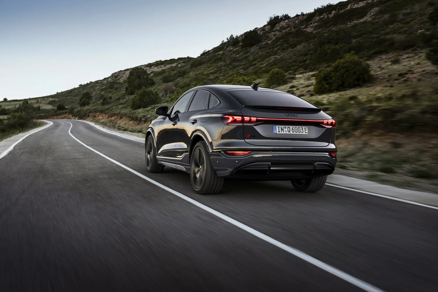 Audi Q6 e-tron 100 kWh (388 Hp) quattro2024 - thumbnail 13