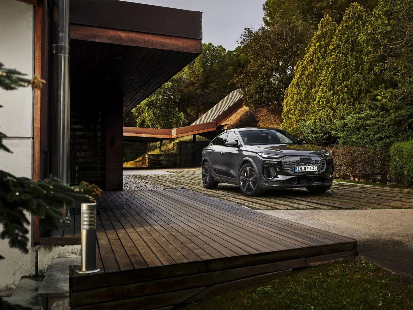 Audi Q6 e-tron 100 kWh (388 Hp) quattro2024 - thumbnail 3