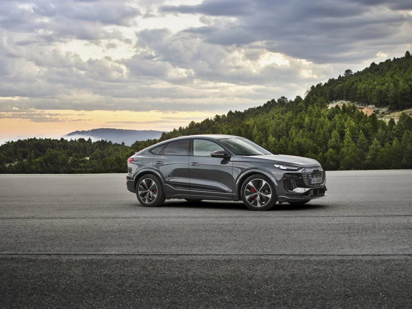Audi Q6 e-tron 100 kWh (388 Hp) quattro2024 - thumbnail 9