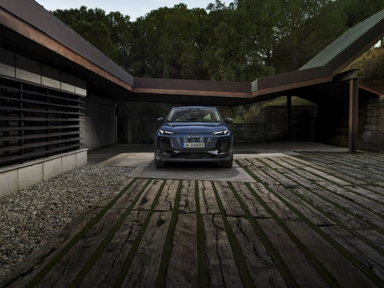 Audi Q6 e-tron 100 kWh (388 Hp) quattro2024 - thumbnail 15