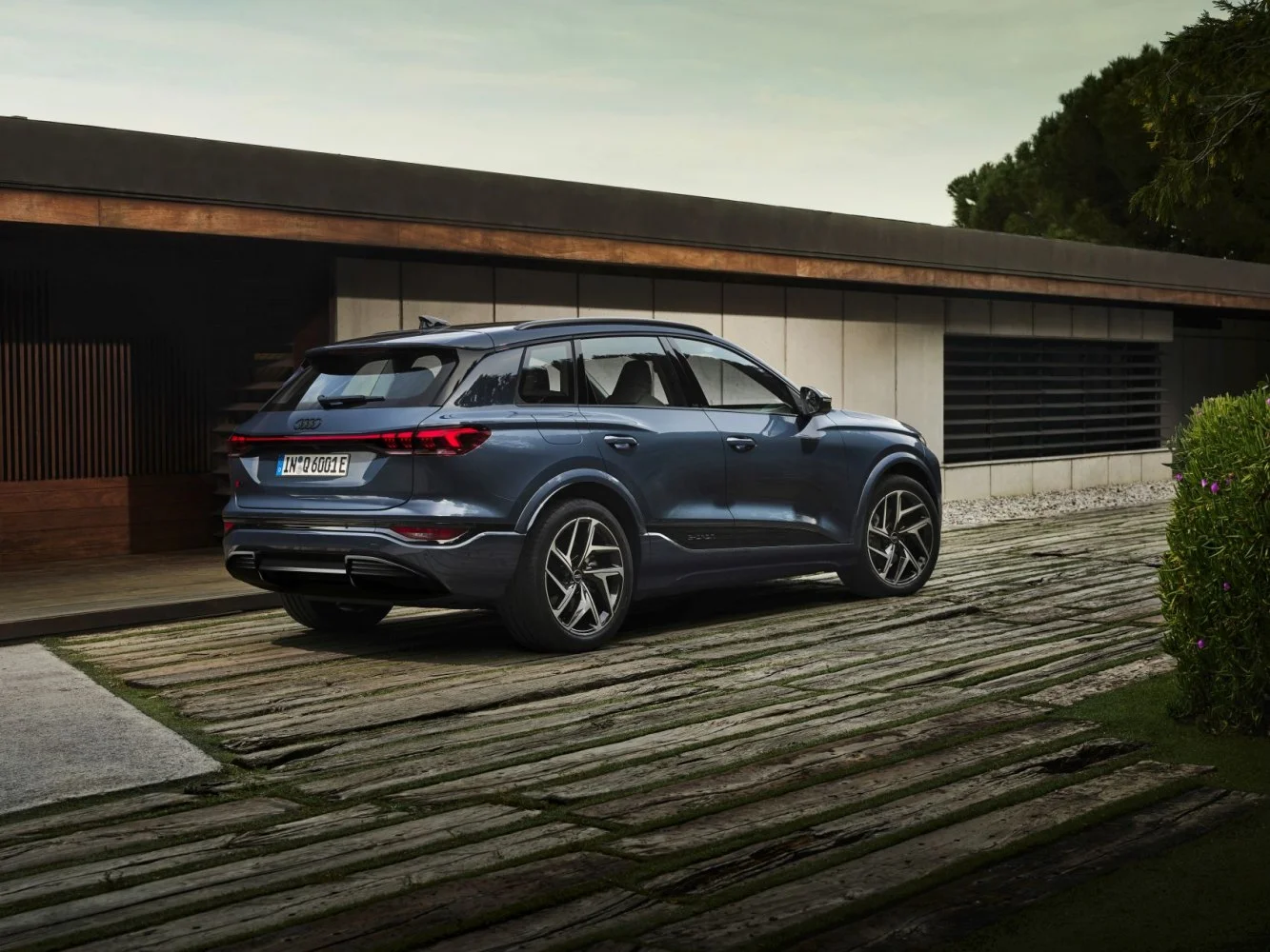 Audi Q6 e-tron 100 kWh (388 Hp) quattro2024 - thumbnail 17