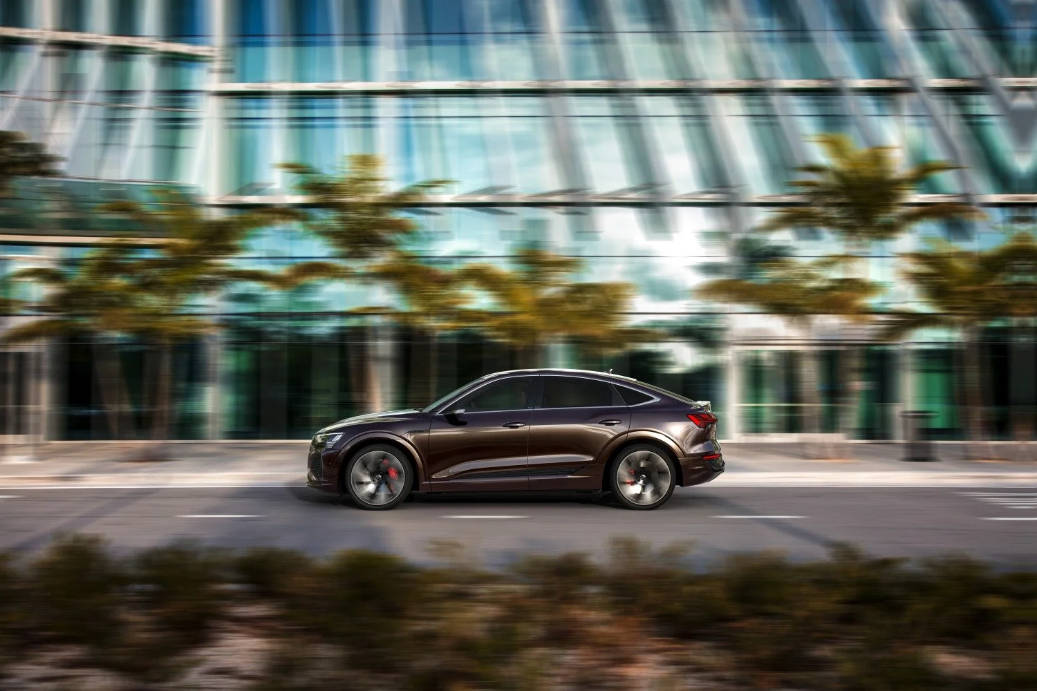 Audi Q8 e-tron 50 95 kWh (340 Hp) quattro2022 - thumbnail 9