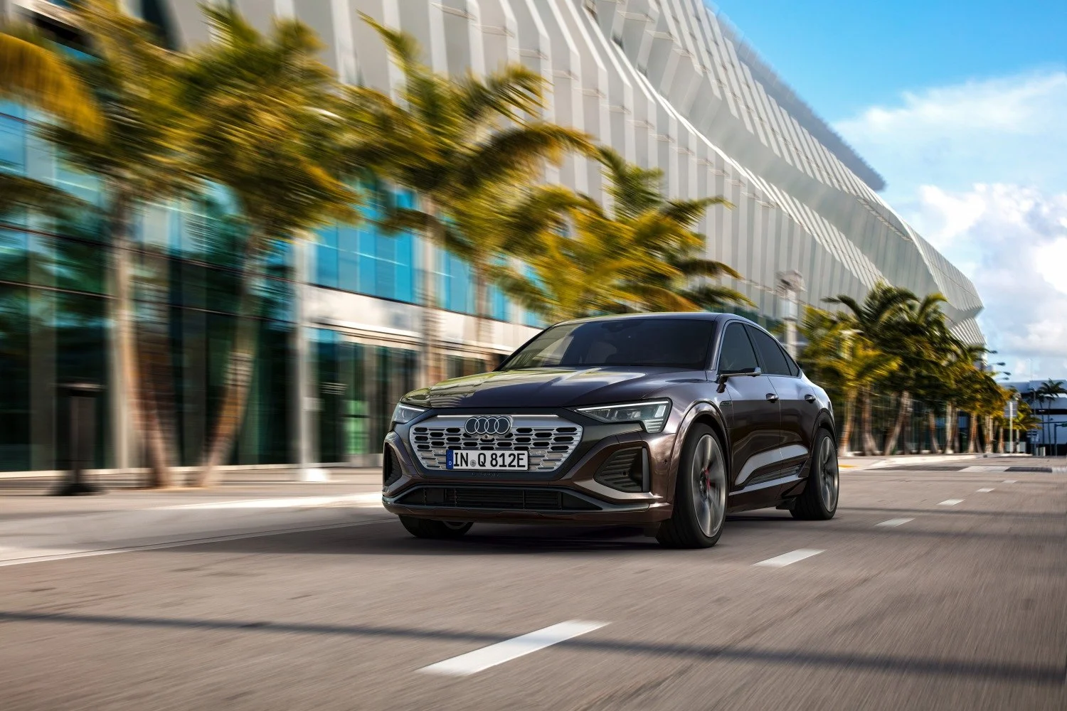 Audi Q8 e-tron 50 95 kWh (340 Hp) quattro2022 - thumbnail 10