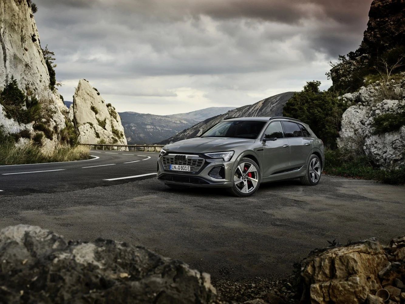 Audi Q8 e-tron 50 95 kWh (340 Hp) quattro2022 - thumbnail 7