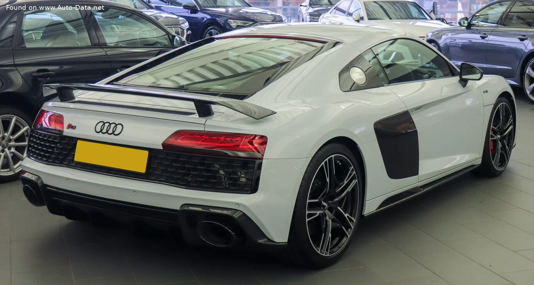 Audi R8 5.2 FSI V10 (540 Hp) RWD S tronic2020 - 2021 thumbnail 9