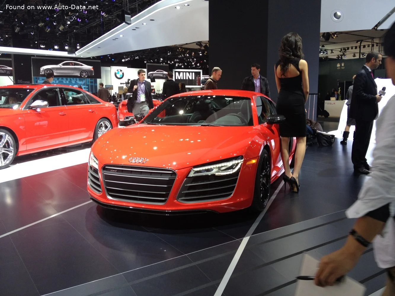 Audi R8 4.2 FSI V8 (430 Hp) quattro2012 - 2015 thumbnail 6
