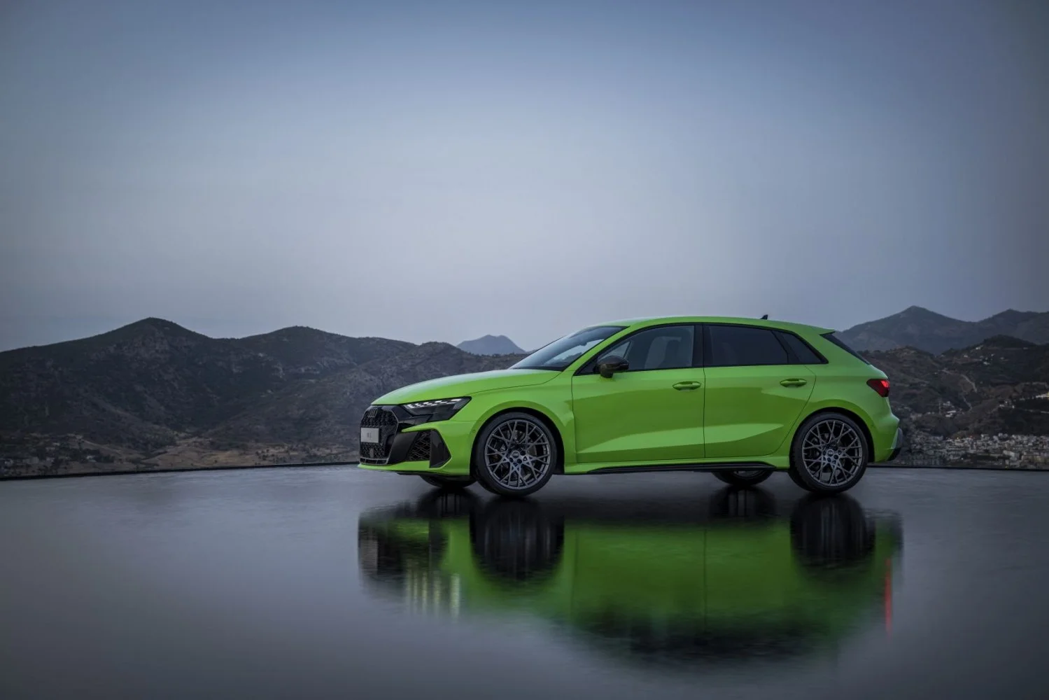 Audi RS3 2.5 TFSI (400 Hp) quattro S tronic2024 - thumbnail 17