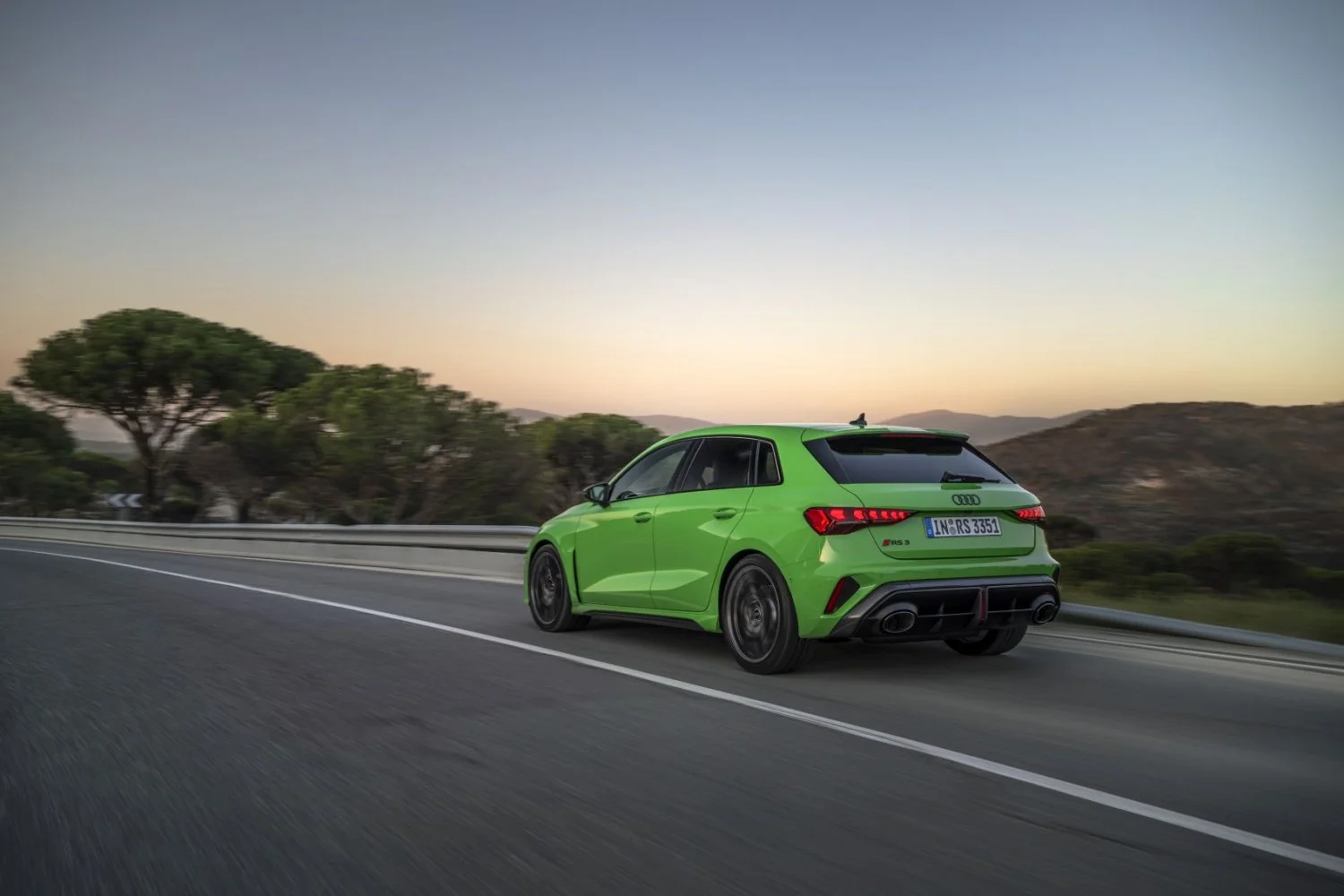 Audi RS3 2.5 TFSI (400 Hp) quattro S tronic2024 - thumbnail 3