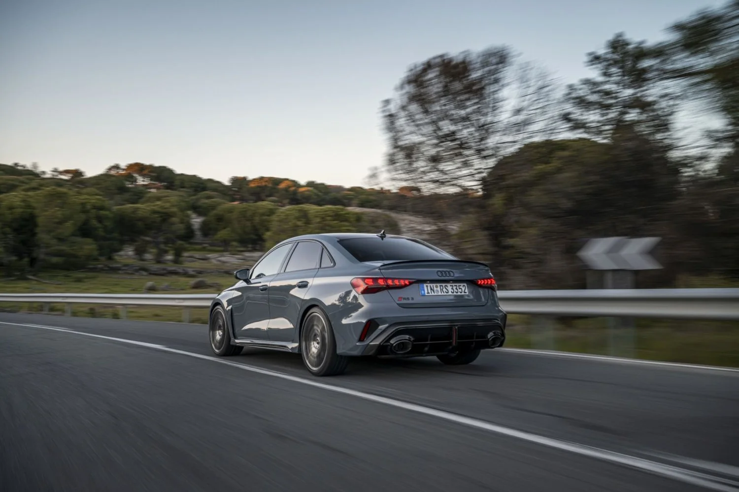Audi RS3 2.5 TFSI (400 Hp) quattro S tronic2024 - thumbnail 6