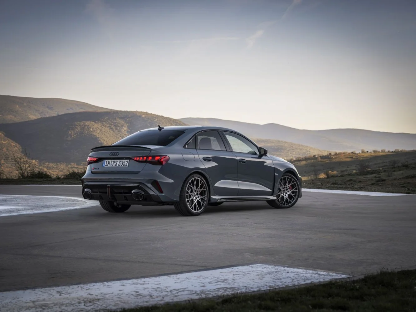 Audi RS3 2.5 TFSI (400 Hp) quattro S tronic2024 - thumbnail 10