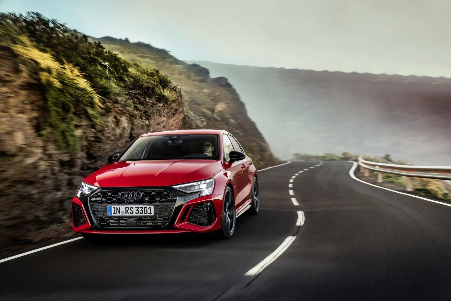 Audi RS3 2.5 TFSI (400 Hp) quattro S tronic2021 - 2024 thumbnail 4