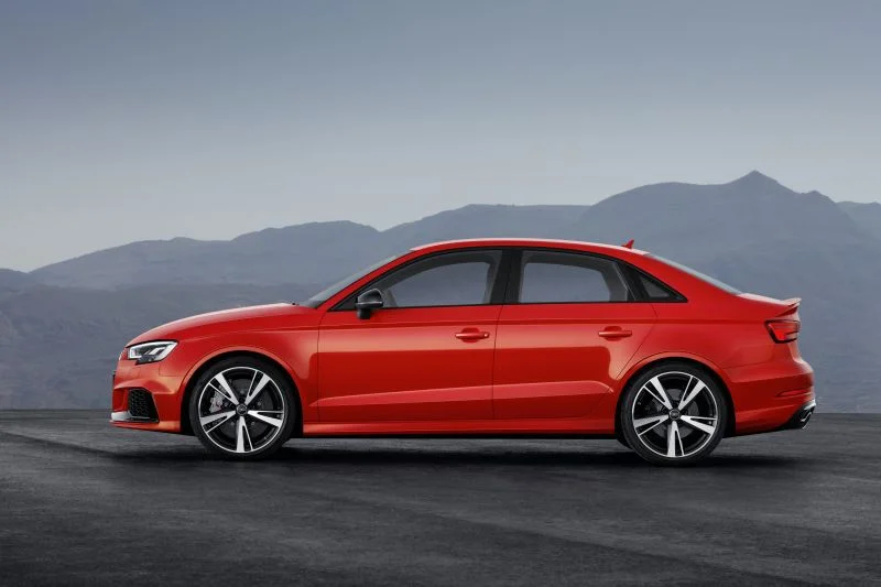 Audi RS3 2.5 TFSI (400 Hp) quattro S tronic2017 - 2020 thumbnail 4