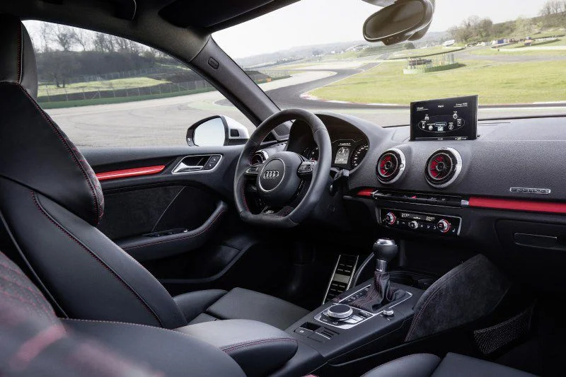 Audi RS3 2.5 TFSI (367 Hp) quattro S tronic2015 - 2016 thumbnail 3