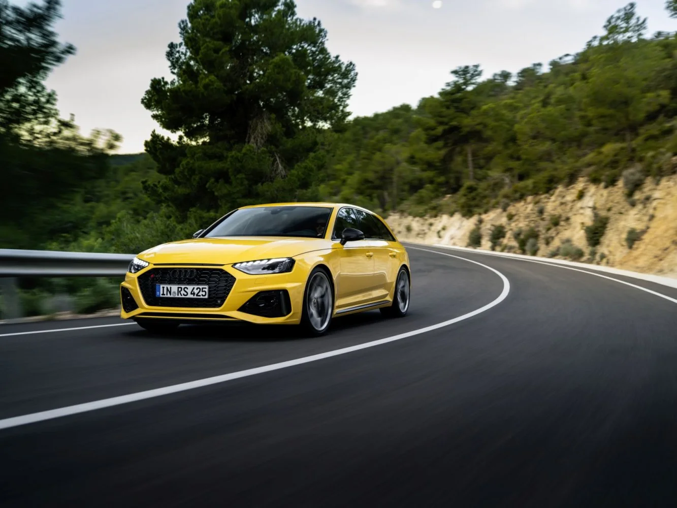 Audi RS4 modeli