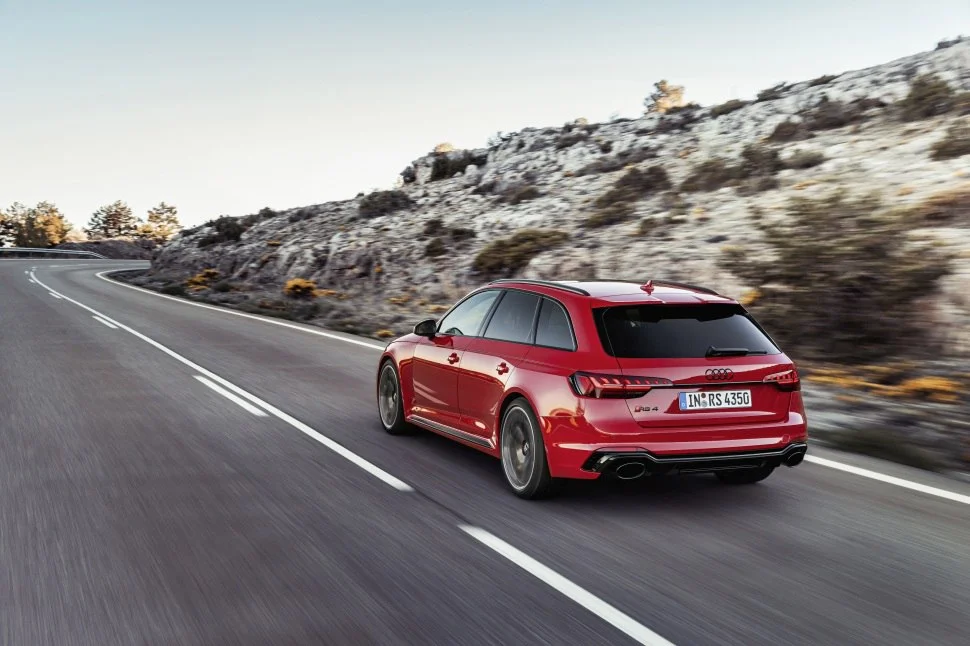 Audi RS4 2.9 TFSI V6 (450 Hp) quattro tiptronic2019 - thumbnail 3