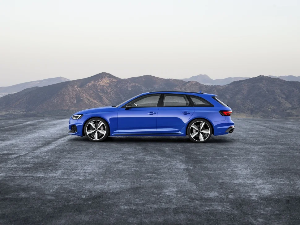 Audi RS4 2.9 TFSI (450 Hp) quattro tiptronic2017 - 2019 thumbnail 3