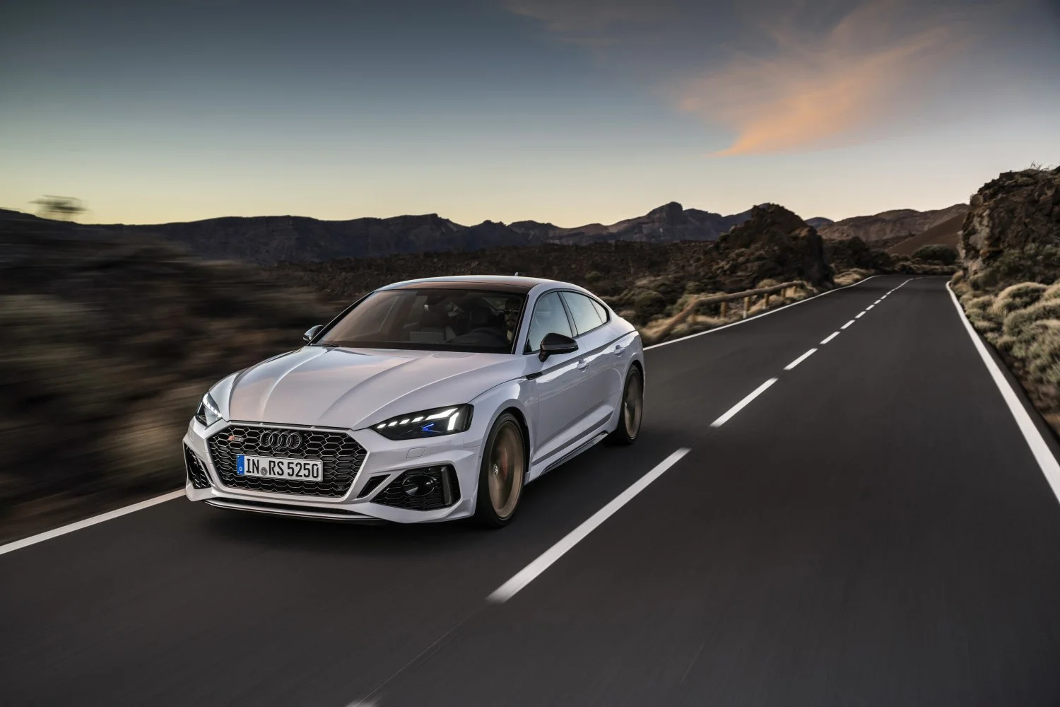 Audi RS5 2.9 TFSI V6 (450 Hp) quattro tiptronic2020 - - 1