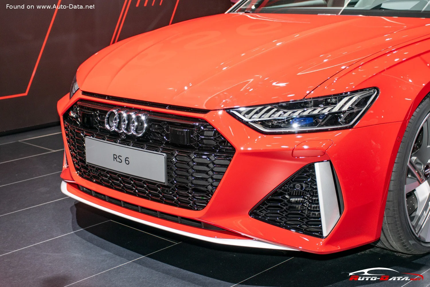 Audi RS6 4.0 TFSI V8 (600 Hp) Mild Hybrid quattro Tiptronic COD2019 - 2025 thumbnail 15