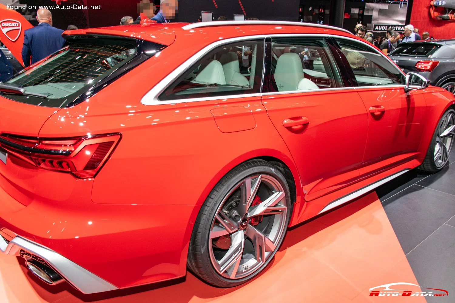 Audi RS6 4.0 TFSI V8 (600 Hp) Mild Hybrid quattro Tiptronic COD2019 - 2025 thumbnail 17