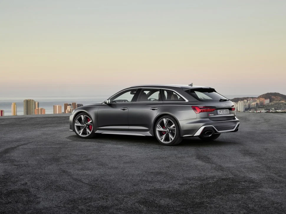 Audi RS6 4.0 TFSI V8 (600 Hp) Mild Hybrid quattro Tiptronic COD2019 - 2025 thumbnail 3