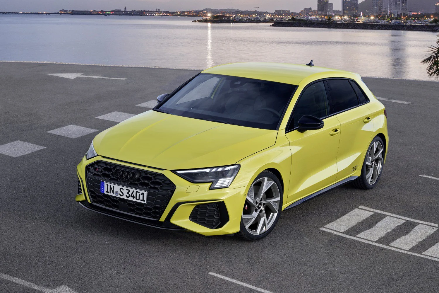 Audi S3 2.0 TFSI (310 Hp) quattro S tronic2020 - 2024 thumbnail 2