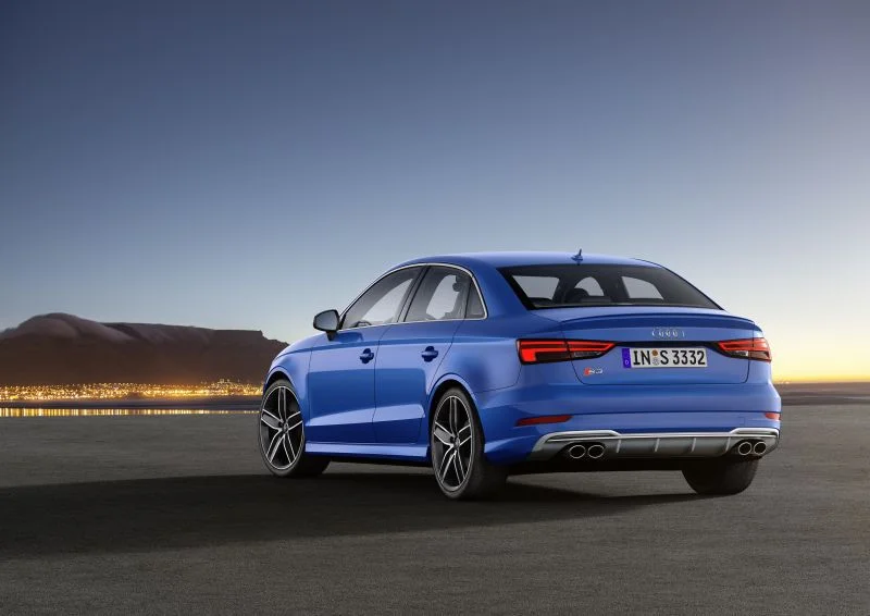 Audi S3 2.0 TFSI (300 Hp) quattro S tronic2018 - 2020 thumbnail 2