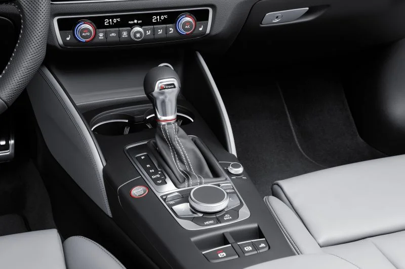 Audi S3 2.0 TFSI (300 Hp) quattro S tronic2018 - 2020 thumbnail 6