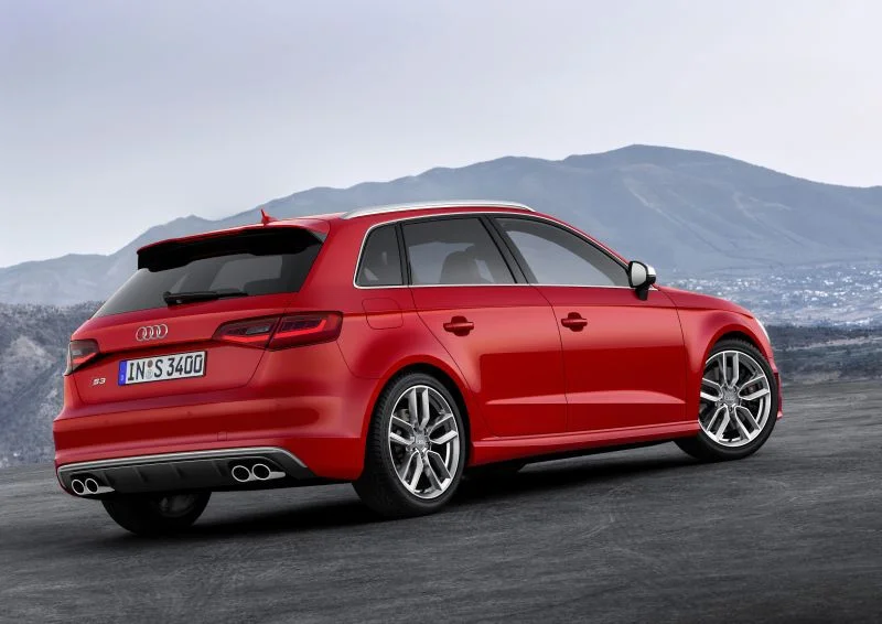 Audi S3 2.0 TFSI (300 Hp) quattro2013 - 2016 thumbnail 2