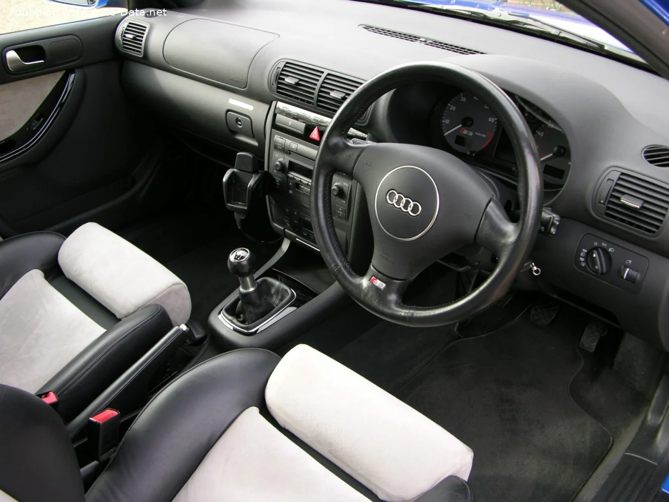 Audi S3 1.8 T (225 Hp) quattro2001 - 2003 thumbnail 10