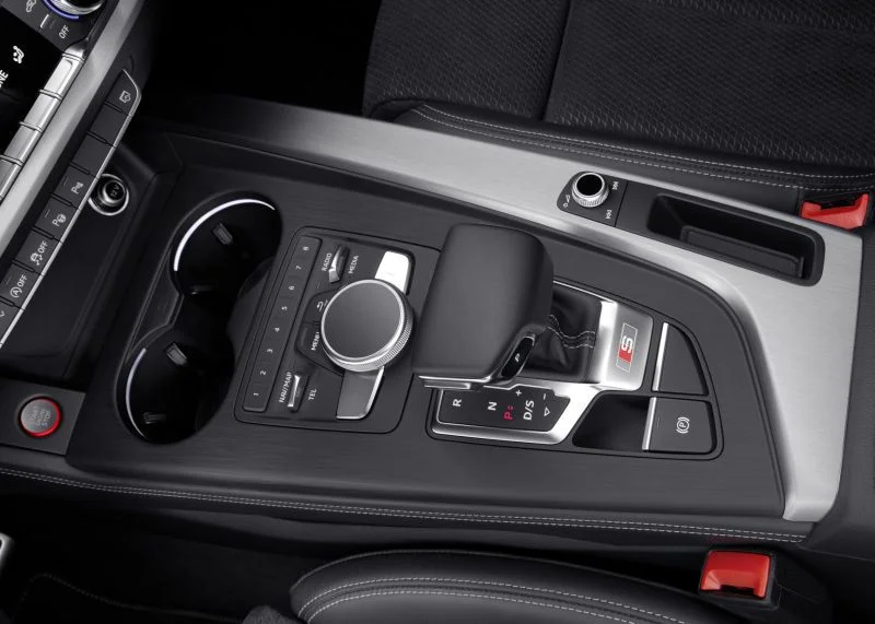 Audi S4 3.0 TDI V6 (347 Hp) Mild Hybrid quattro tiptronic2019 - 2019 thumbnail 4